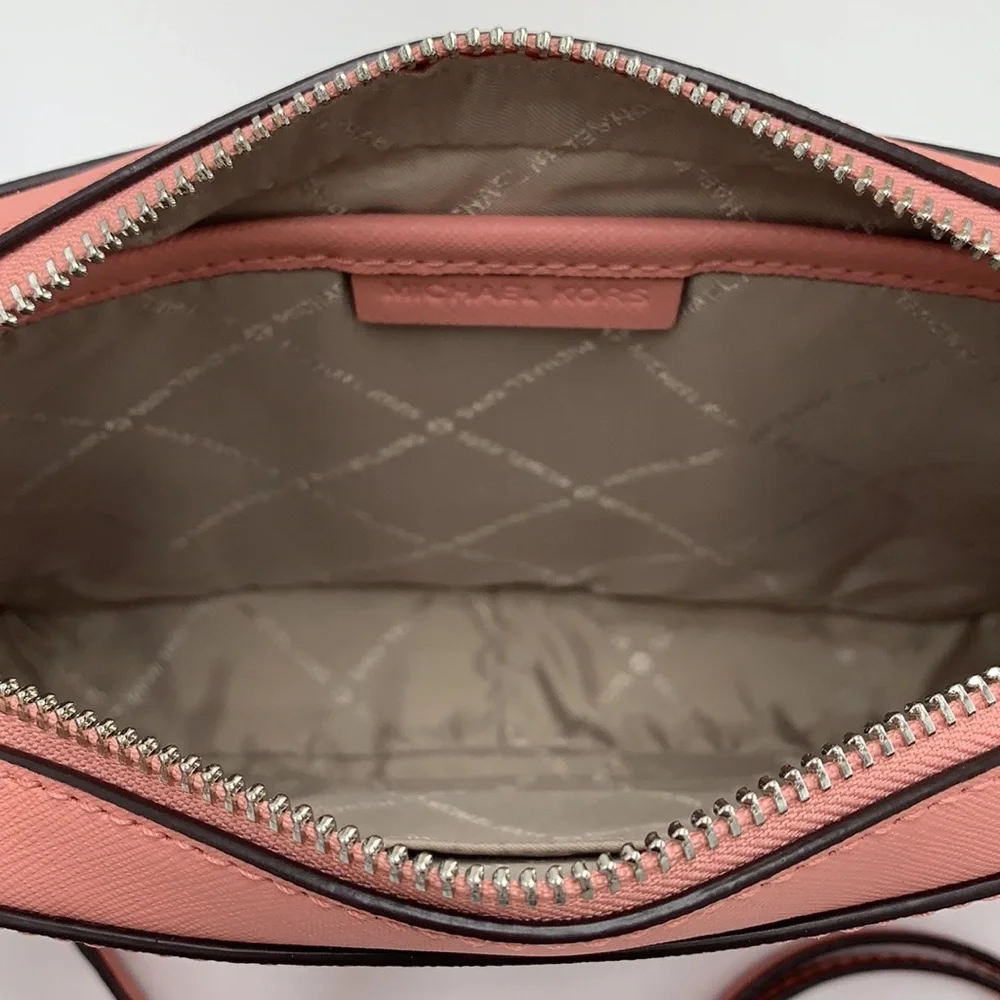 Michael Kors Jet Set Item Large East West Zip Crossbody Leather Primrose NWT